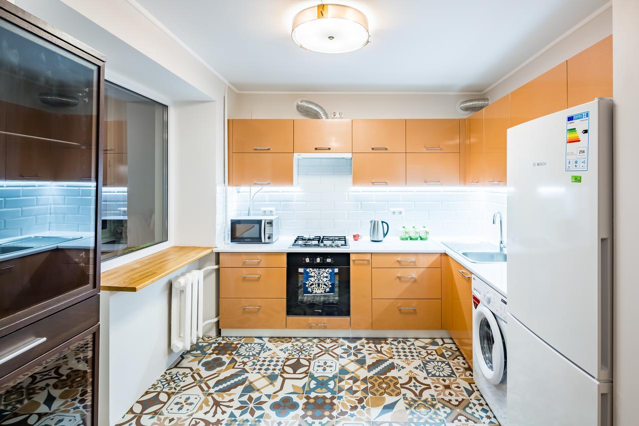 Bv Apartments Svobodu Avenue Lviv Luaran gambar